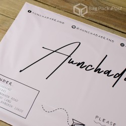 พิมพ์ลายบนซองไปรษณีย์พลาสติก BagPackPost (aunchada)