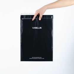 BagPackPost ผลิตถุงพัสดุพิมพ์แบรนด์ ลาย Vanillin Studio