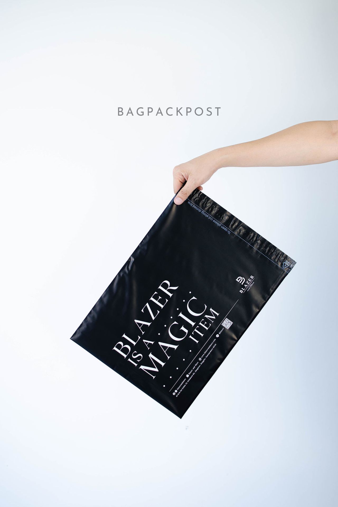 ผลิตถุงไปรษณีย์ ซองไปรษณีย์พิมพ์ลาย Blazer and More ซองไปรษณีย์สีดำ ถุงไปรษณีย์พิมพ์ลาย 3 BagPackPost