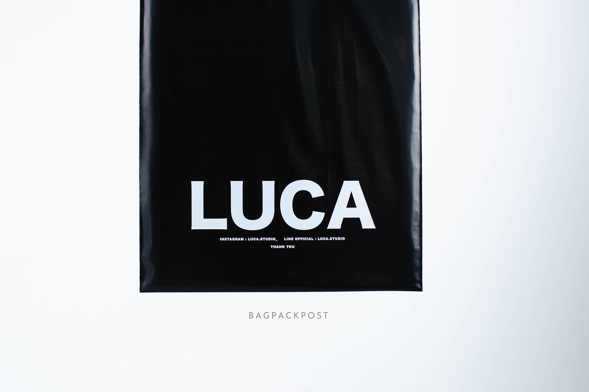 ผลิตถุงไปรษณีย์ ถุงพัสดุ ซองไปรษณีย์พิมพ์ลาย Luca ซองไปรษณีย์สีดำ ถุงไปรษณีย์พิมพ์ลาย 3 BagPackPost