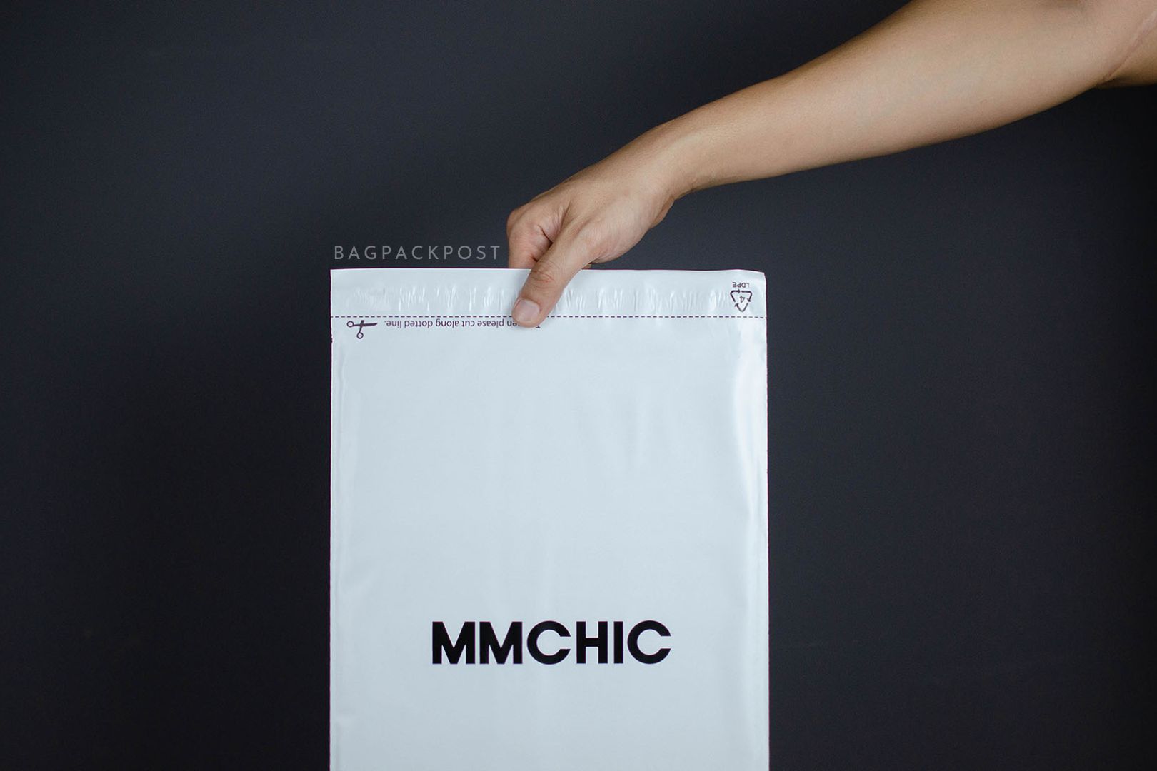 ผลิตถุงไปรษณีย์ ซองไปรษณีย์พิมพ์ลาย mmchic ซองไปรษณีย์สีขาว ถุงไปรษณีย์พิมพ์ลาย 2 BagPackPost