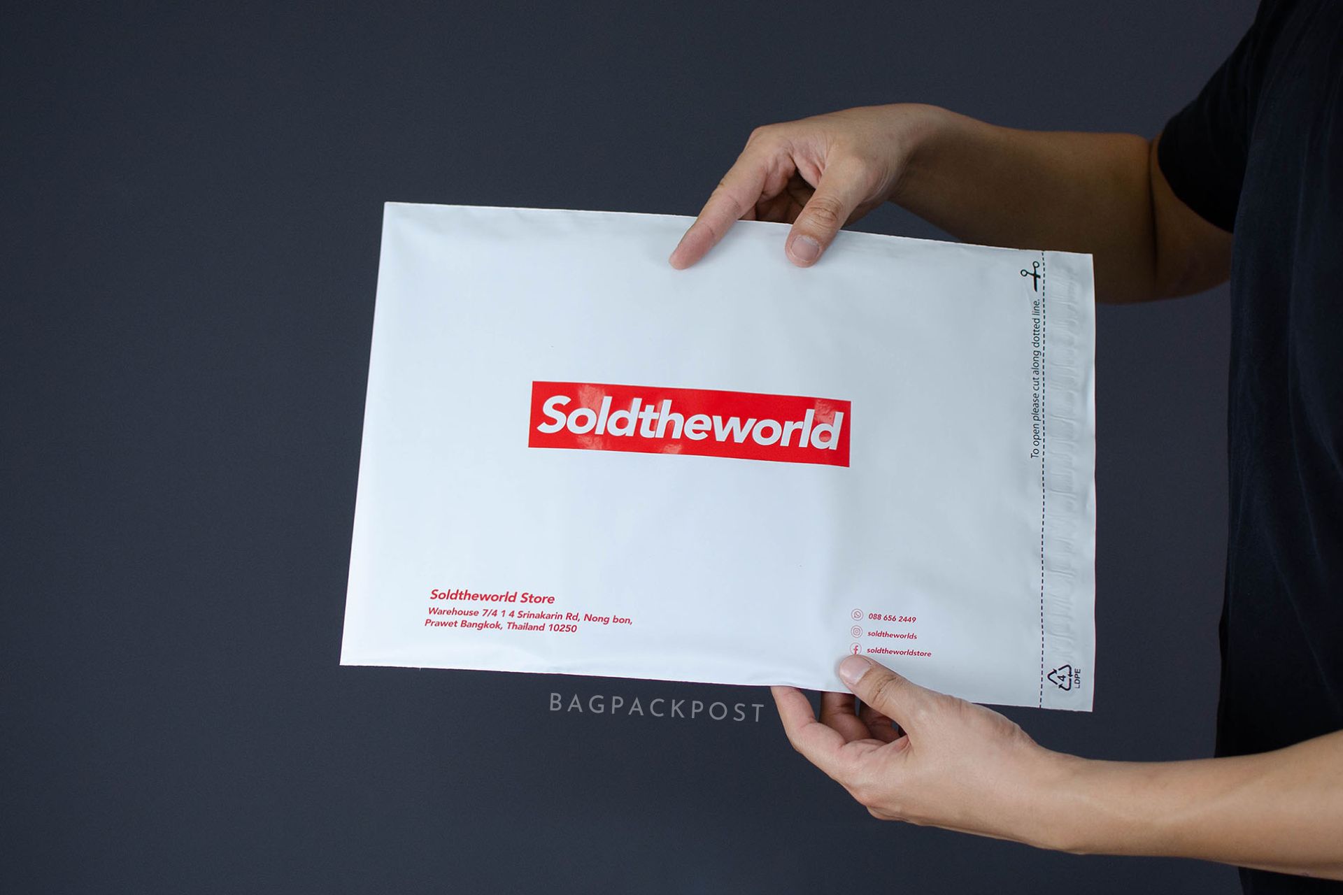 ผลิตถุงไปรษณีย์ ซองไปรษณีย์พิมพ์ลาย SoldTheWorldStore ซองไปรษณีย์สีขาว ถุงไปรษณีย์พิมพ์ลาย 2 BagPackPost